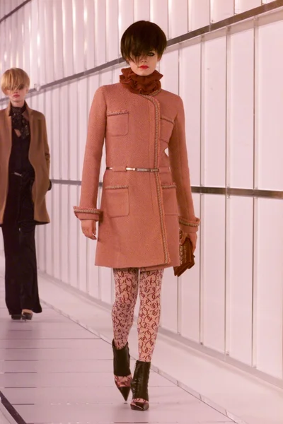 Look 17